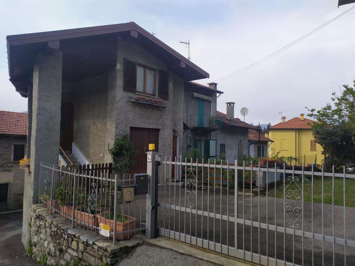 Appartamento Gianna Porto Valtravaglia Luaran gambar